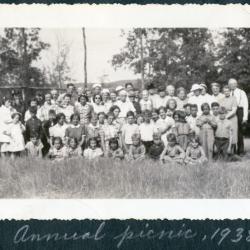 Photo album pp. 3-4 : Annual picnic