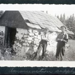Photo album pp. 29-30 : Hudson&#039;s Bay Post (Michipicoten River) and Michipicoten Falls