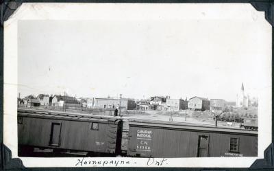 Photo album pp. 15-16 : Hornepayne