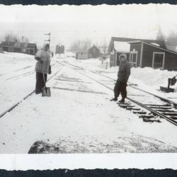 Photo album pp. 35-36 : A Northern funeral and a Peterbell home