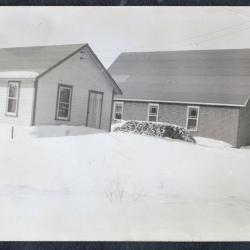 Photo album pp. 23-24 : Queen Elizabeth accepts Arbutus and Village of Hawk